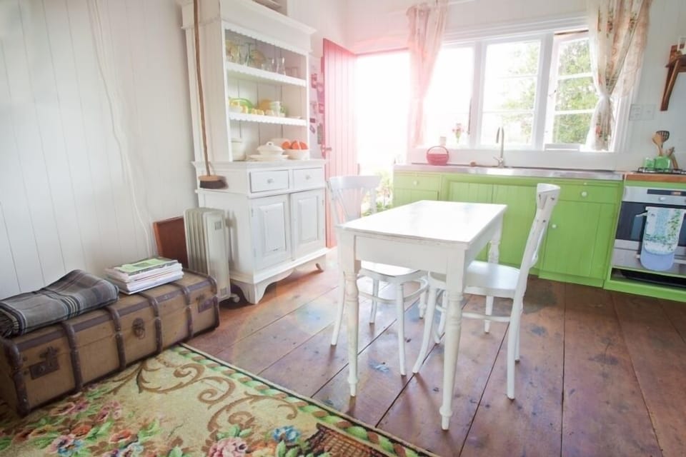 Kitchen / Dining