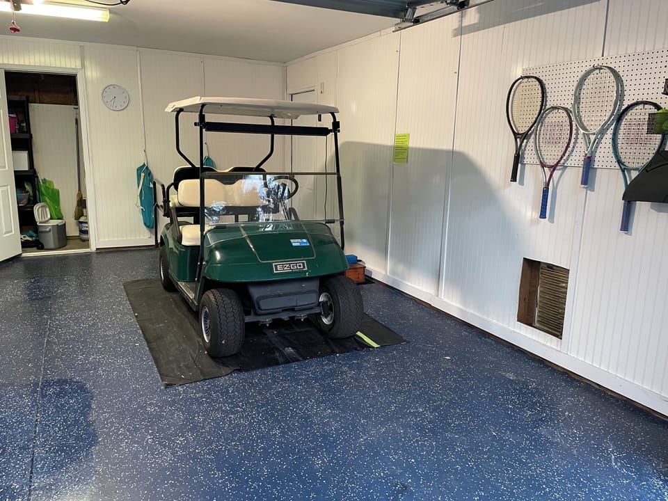 Garage - right side