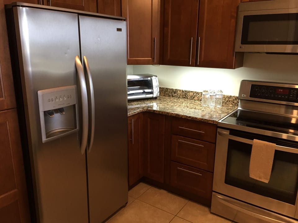 Brand new remodelled kitchen in 2018 with granite tops, new toaster oven