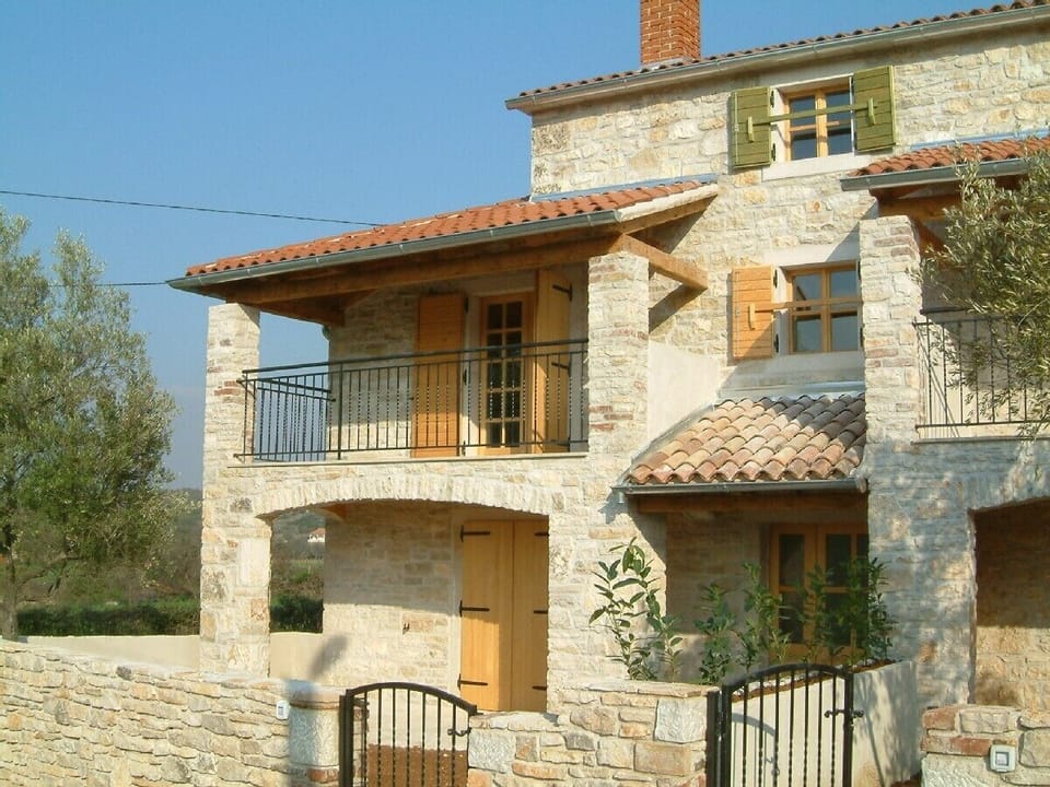 Vila Maria in May