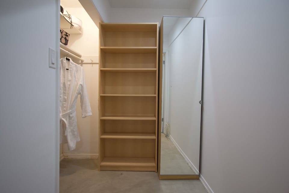  Spacious walk-in closet, 2 luggage racks. 
 Plenty of room for shopping bags! 