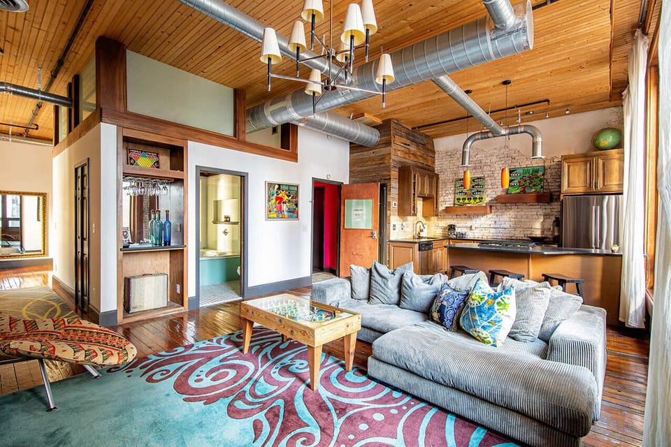 Spacious Downtown Loft with Open Layout