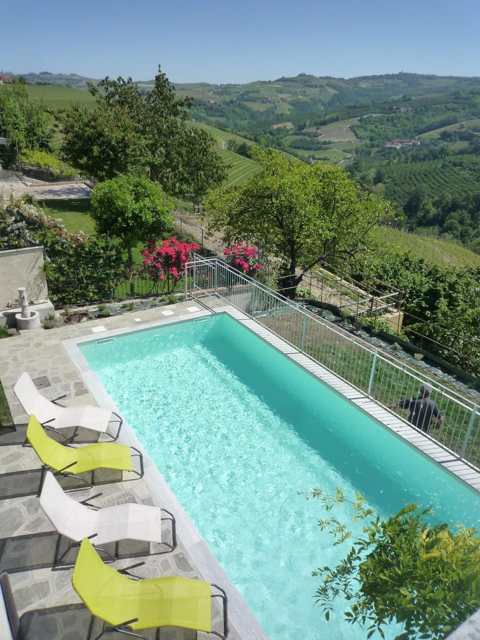 view of the Pool from the terrace of rosasapartment