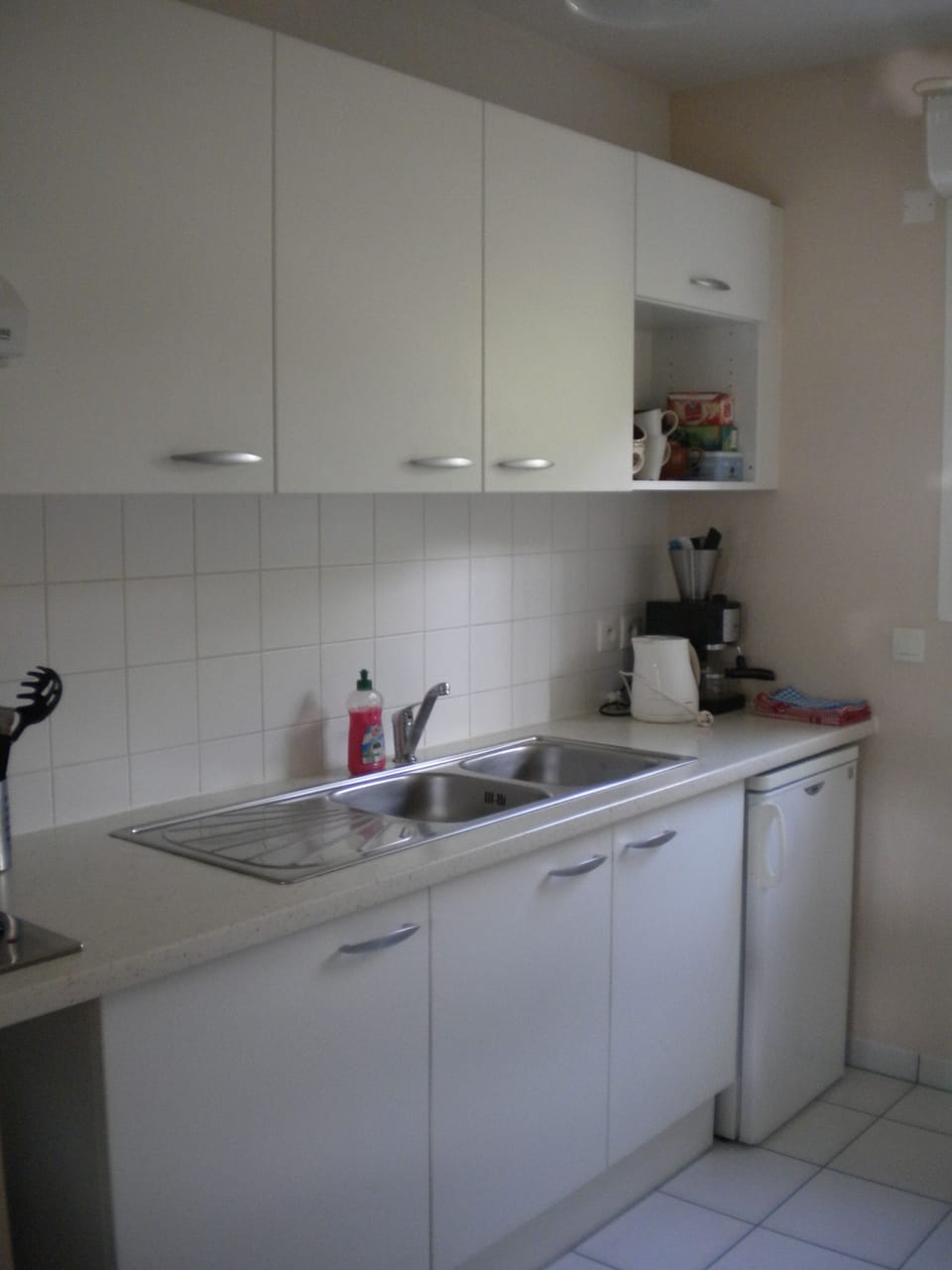 Part of the spotless kitchen, we hope we have provided everything you will need.