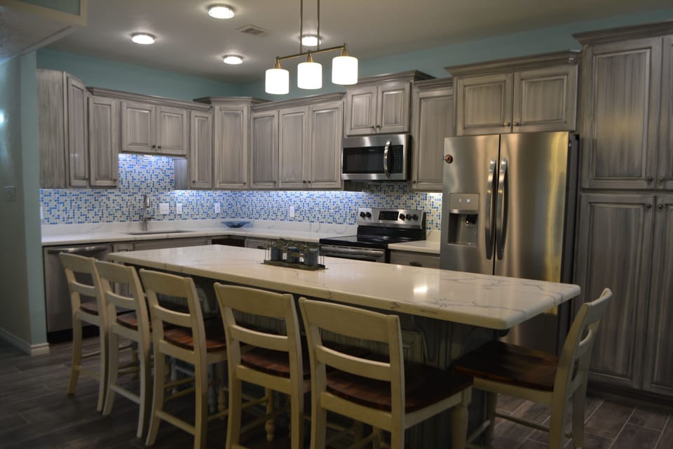 Fully Stocked Gourmet Kitchen Ready for either simple/elaborate meals