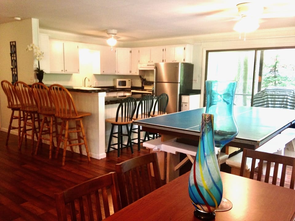 Everyone is included, room for all!  Spred out and relax!