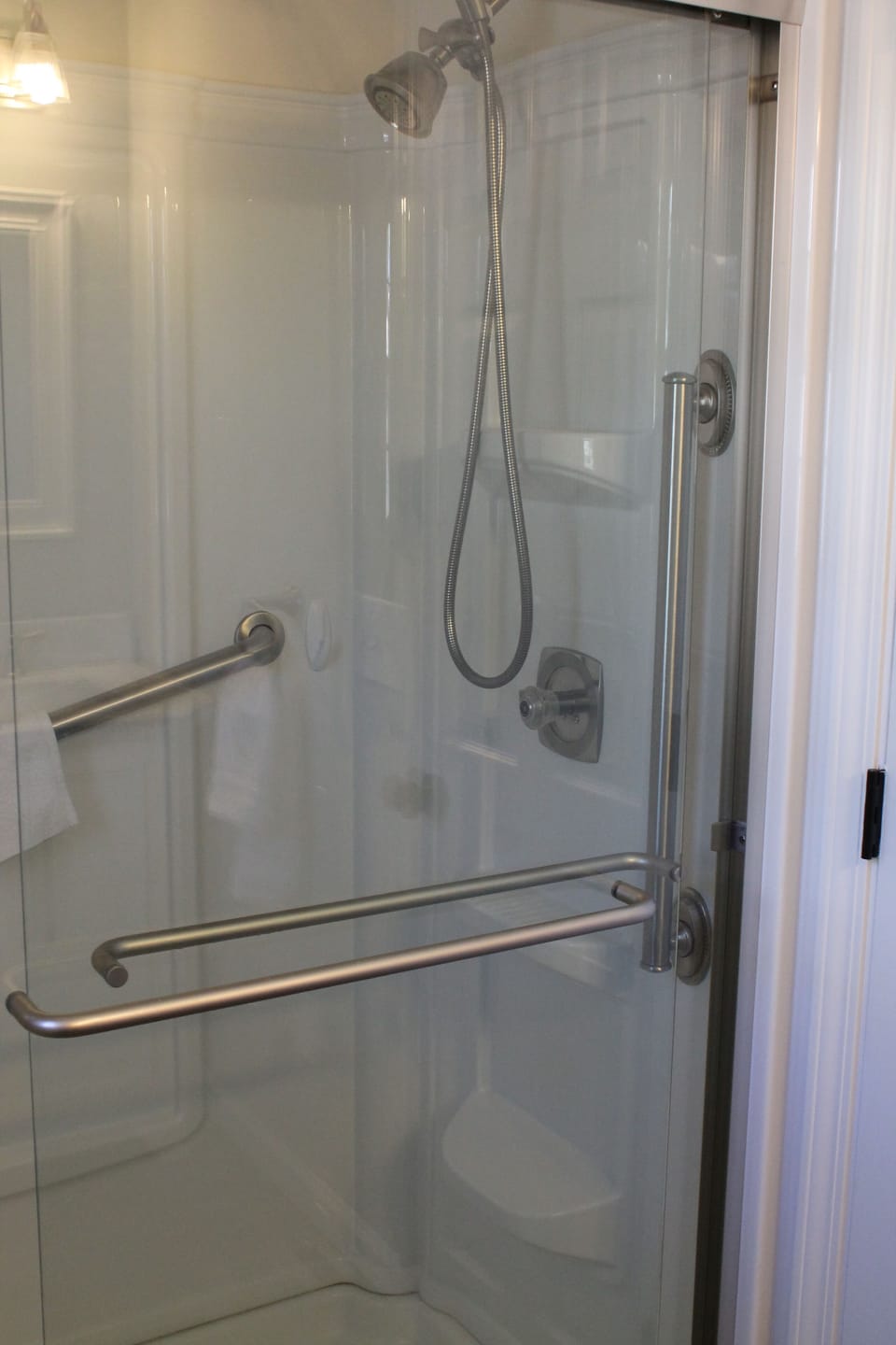 upstairs bathroom with full shower for bedroom 1