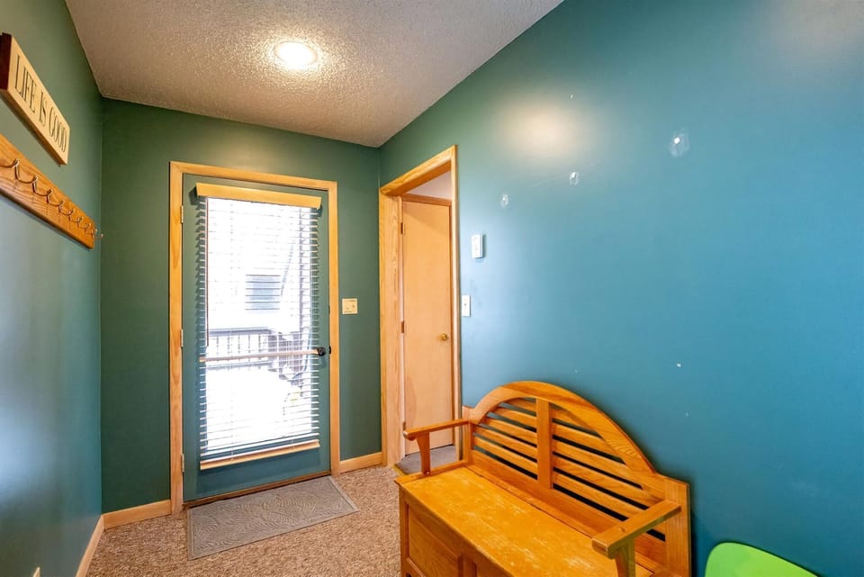 Main Level Mudroom 