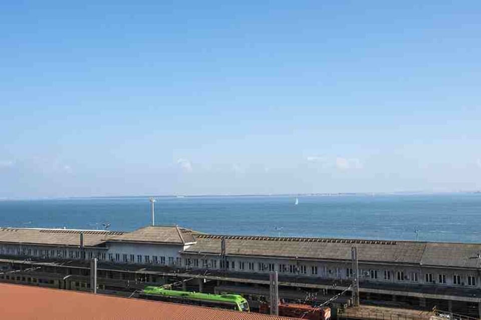 Beach/ocean view