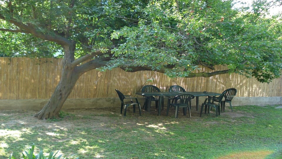 Private garden groundflloor Villa El Bimbo