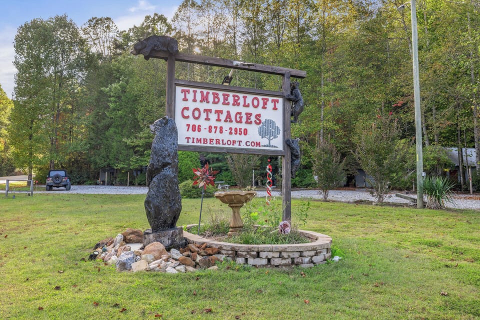 Timberloft Cottages
3887 Hwy 356
Sautee Nacoochee, GA 30571
706-878-2950
