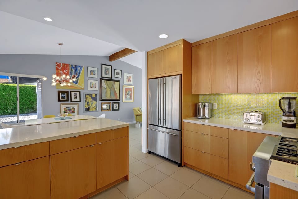 KITCHEN REVERSE - Oranj Palm Vacation Homes.jpg