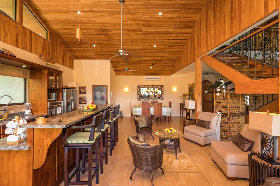 Kitchen & living