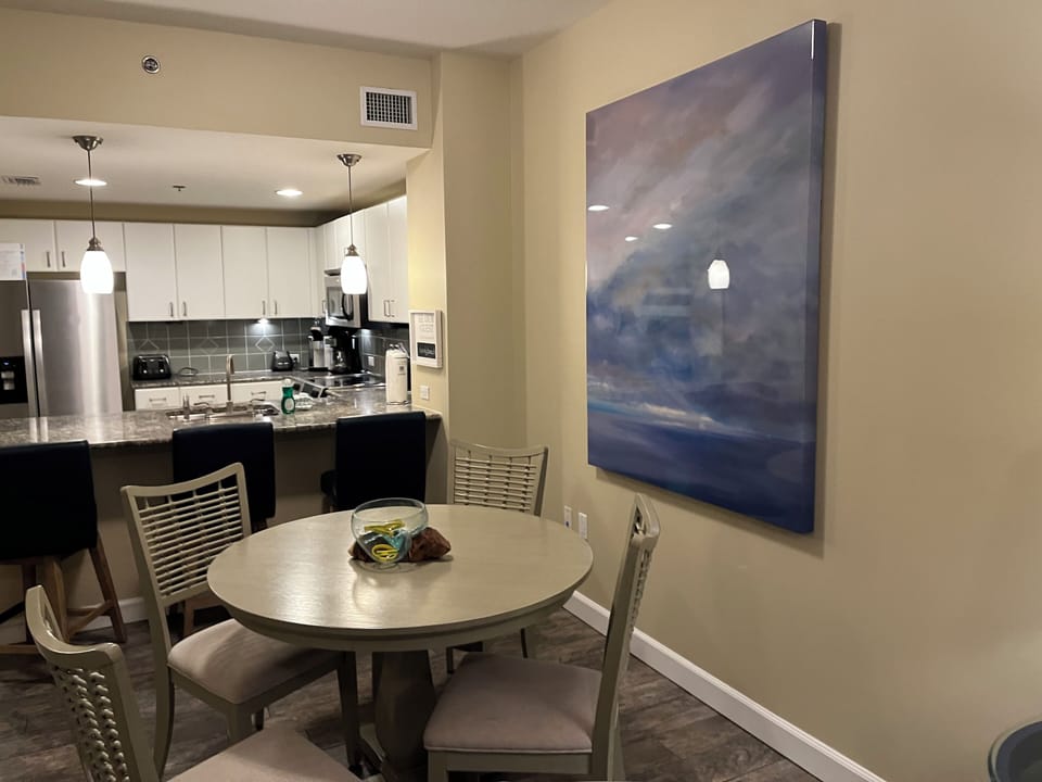 Dining/Kitchen Area