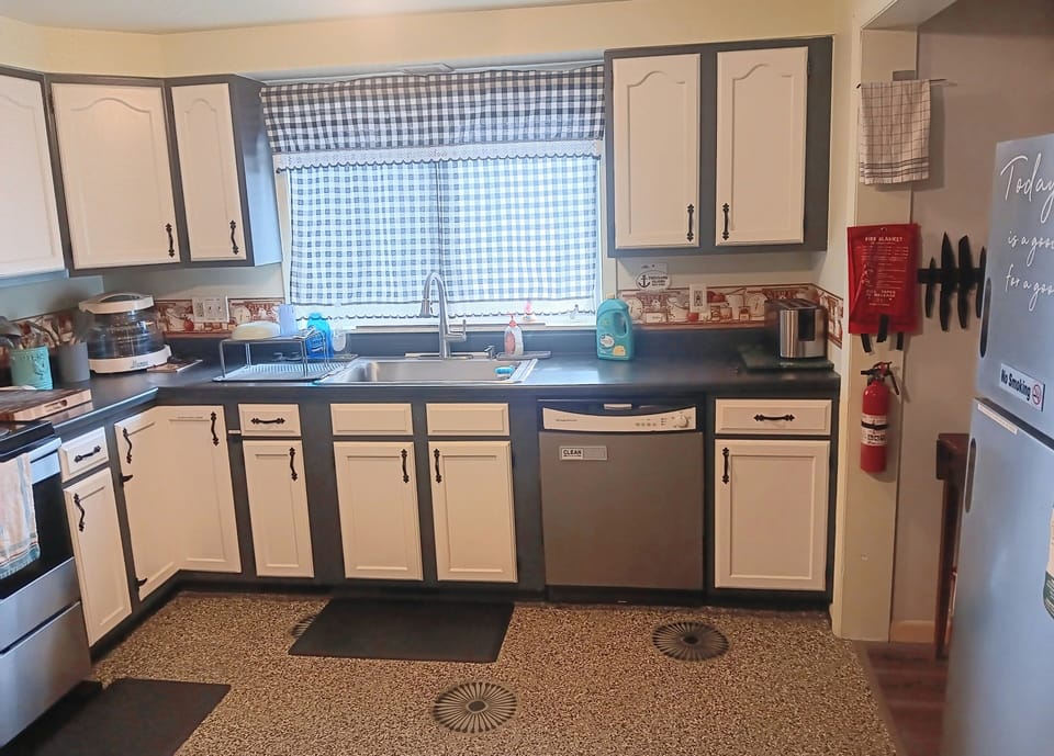 Kitchen with everything needed for a delicious meal