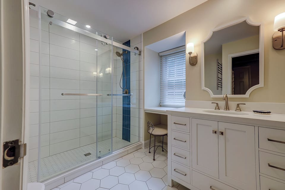 Main Bathroom