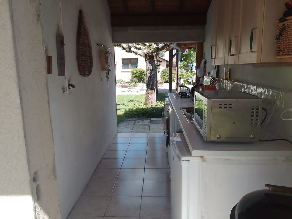 Summer kitchen