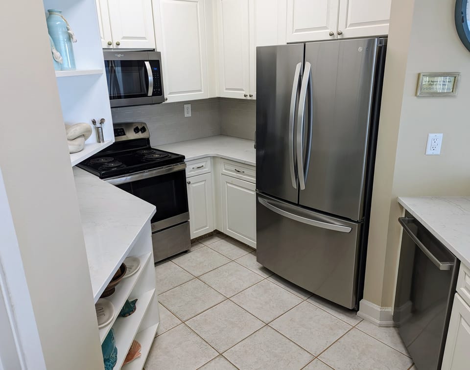 Fully stocked kitchen - we thought of everything!