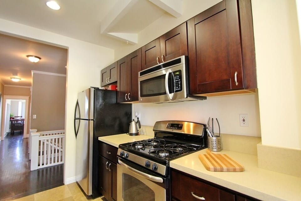 Another view of the kitchen