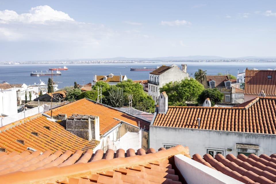 vista do rio Tejo, a partir do quarto do apartamento 
