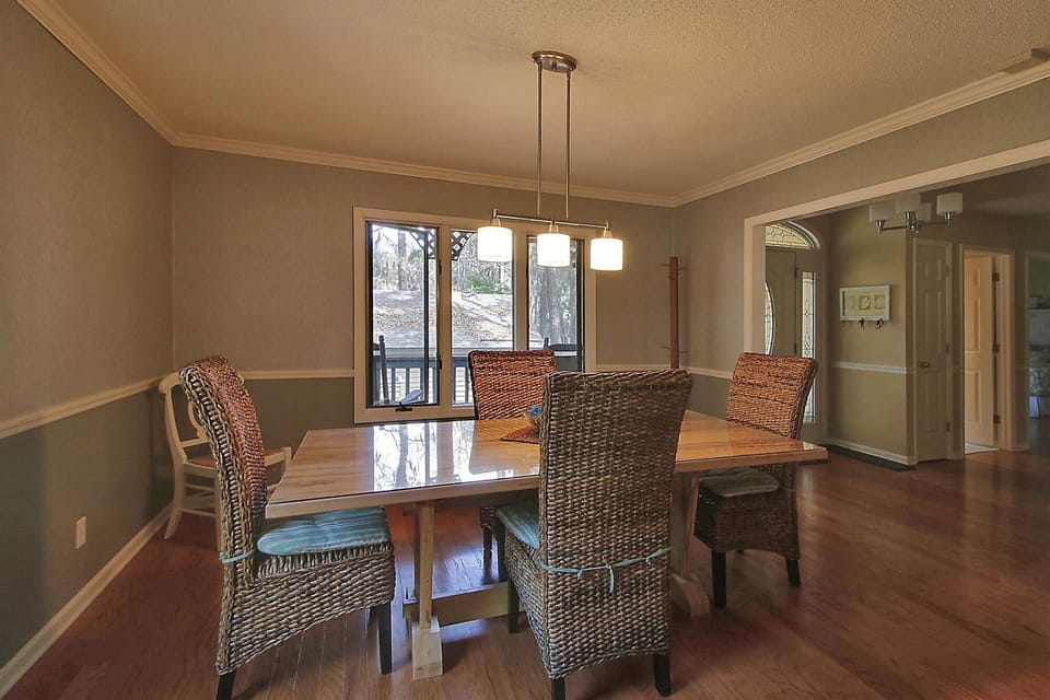 Main Level-Dining Room