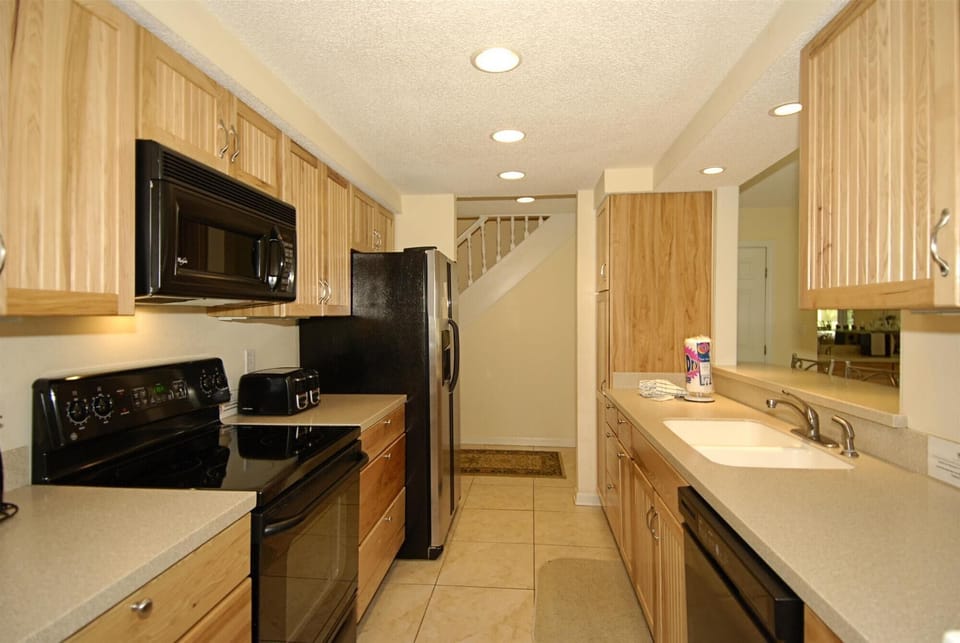 Main Level-Kitchen