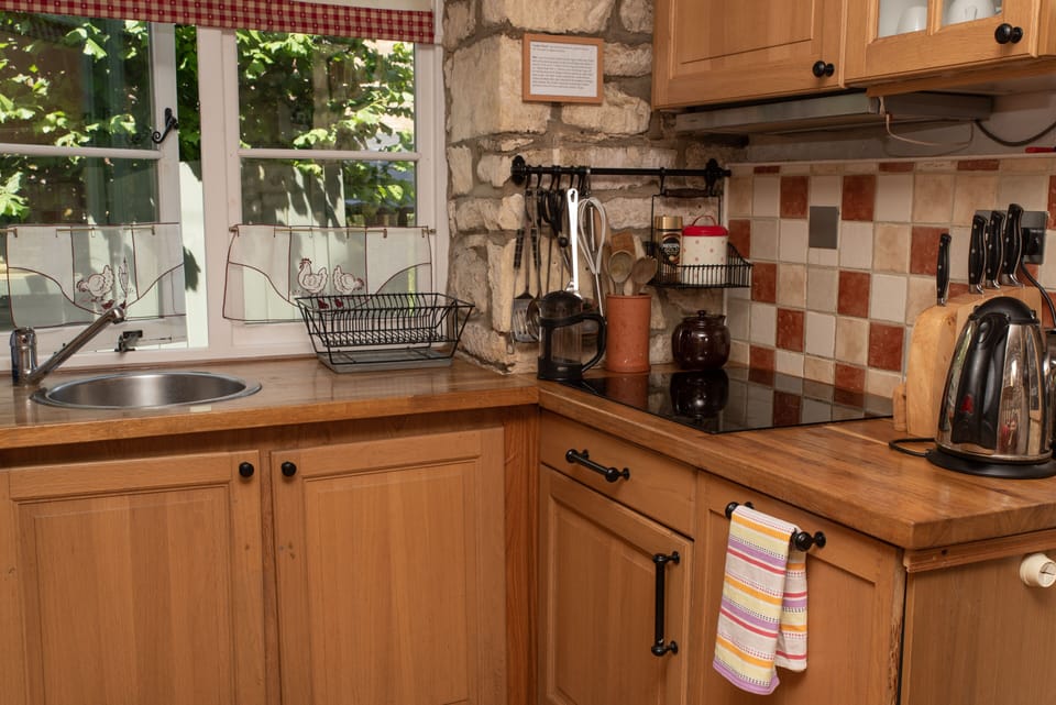 Fully equipped kitchen