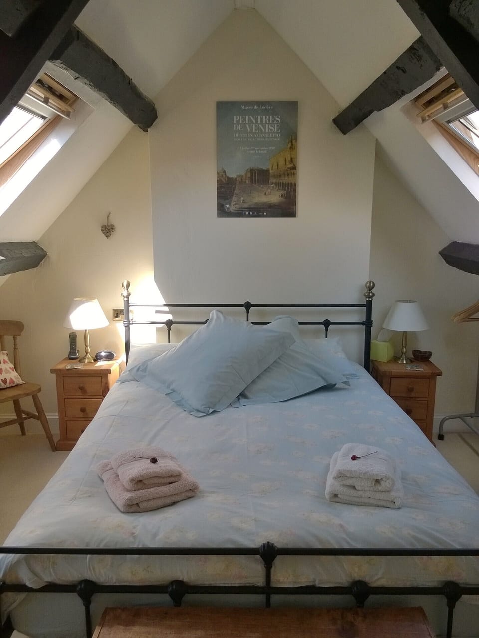 Cosy bedroom under the eaves