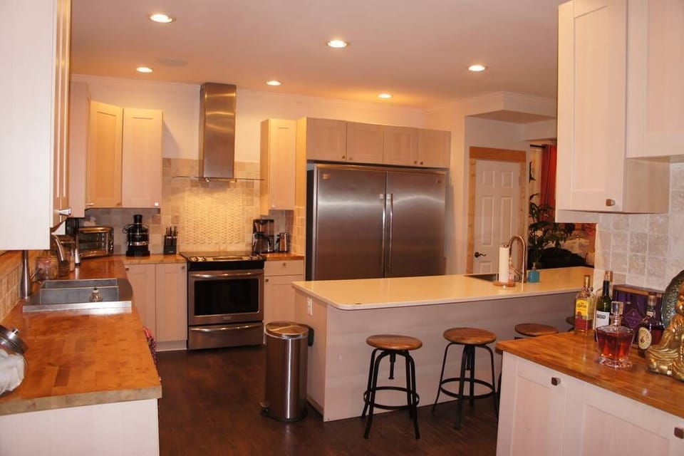 Large eat in Kitchen
