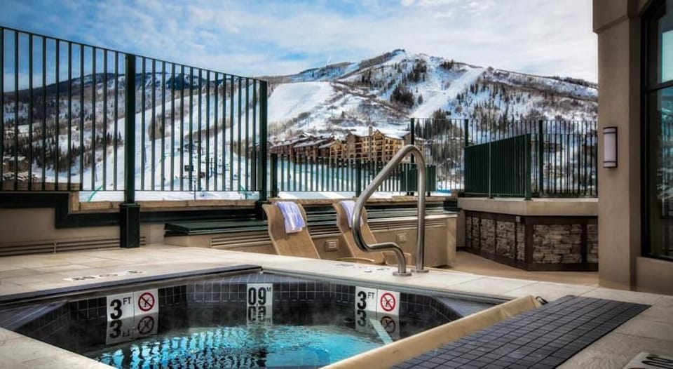 Roof Top Hot Tub 1
