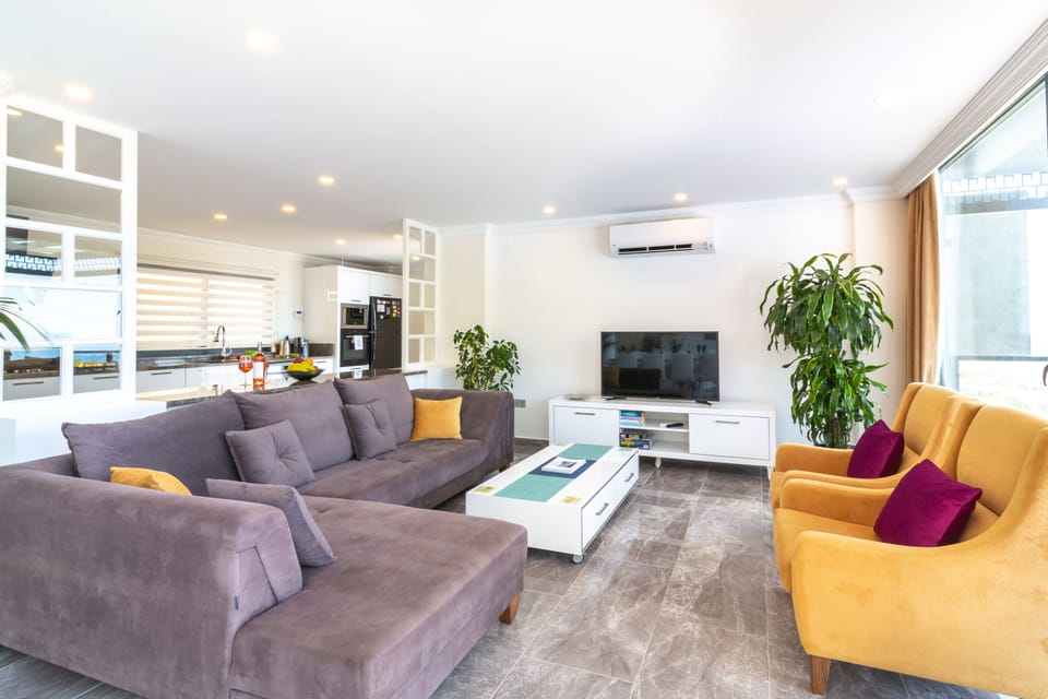 Large Comfy Seating Area Overlooking Main Pool with Stunning Views