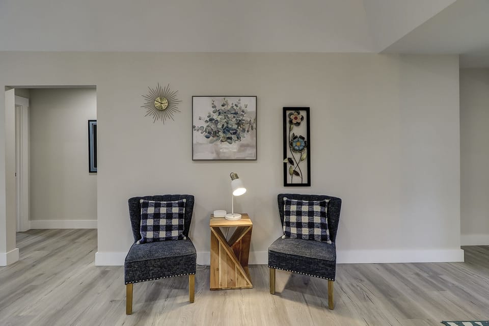Sitting Area