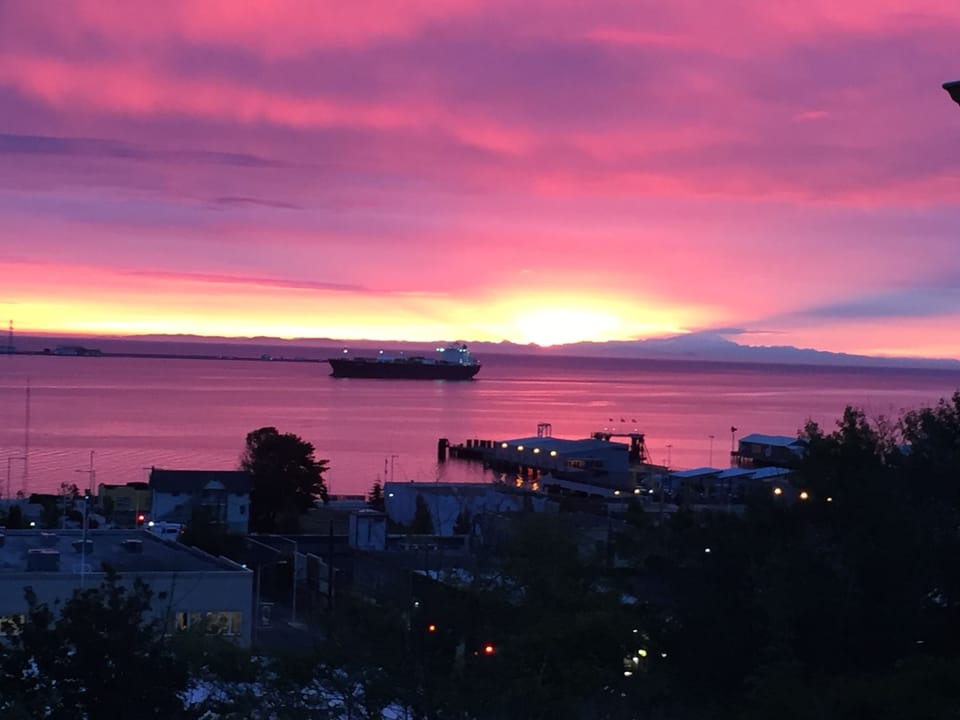 Sunrise over the Cascades