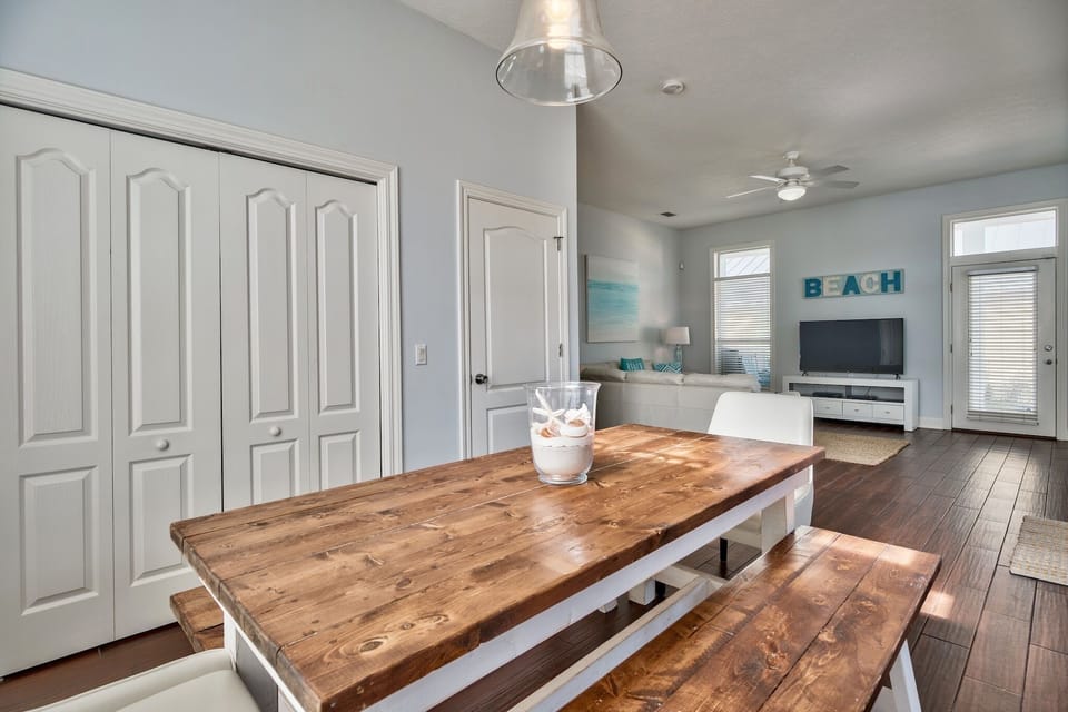 Farmhouse Dining Table, Perfect for Families!