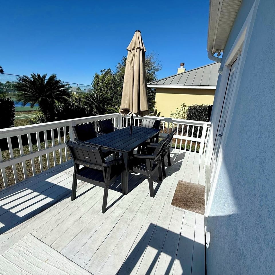 Back deck, perfect for outside dining!