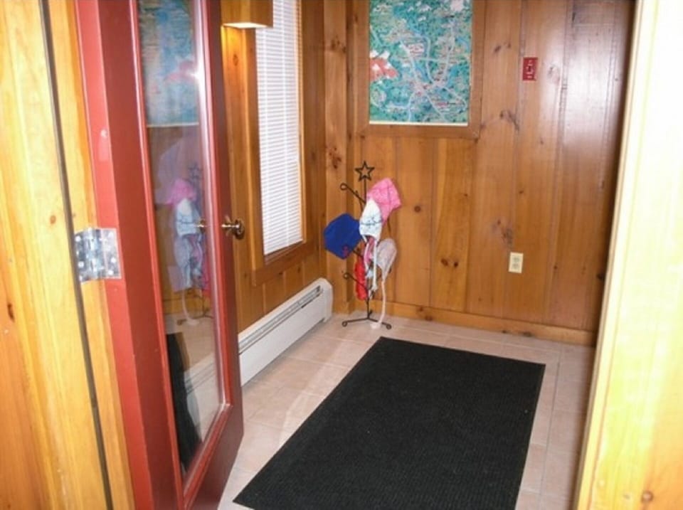 Entry way