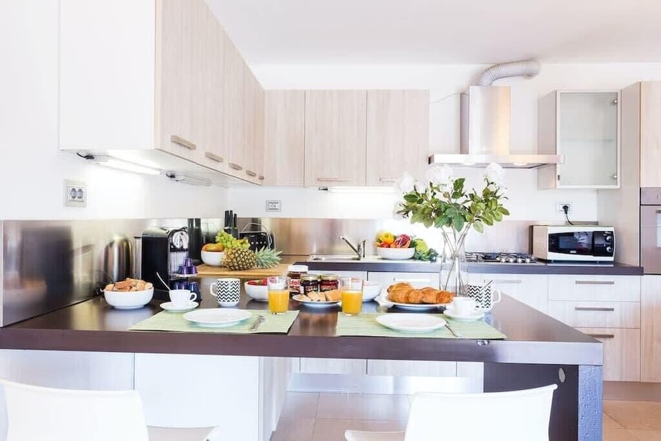 Kitchen and dining area
