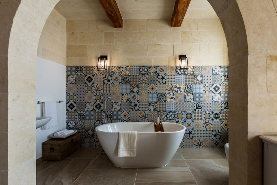 Free standing bath - open plan with bedroom