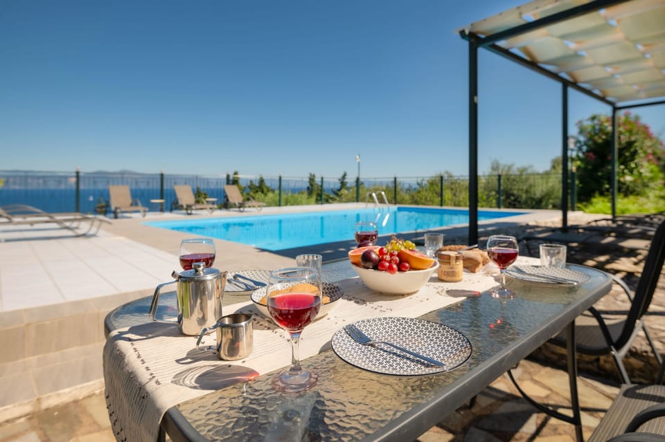 Build lasting memories with outdoor dining on pool terrace