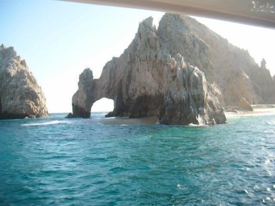 Lands End. The famous arch, where the Pacific Ocean meets the Sea of Cortez.
