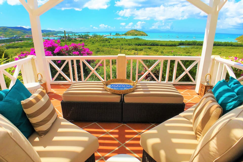 Ahhh. Paradise. No other words necessary. AntiguaSoleil.