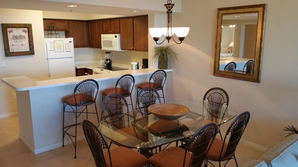 Dining Table with 6 chairs and bar seating