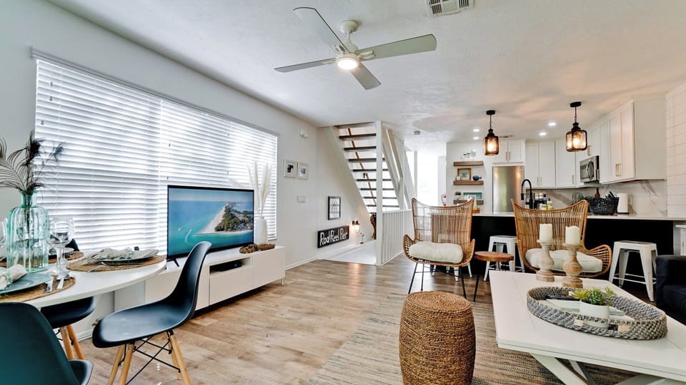 TV Area 1