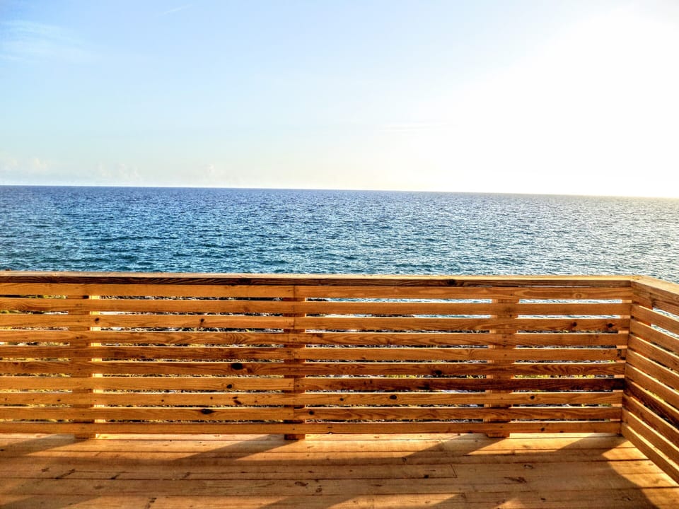 Look at that water! What a view!