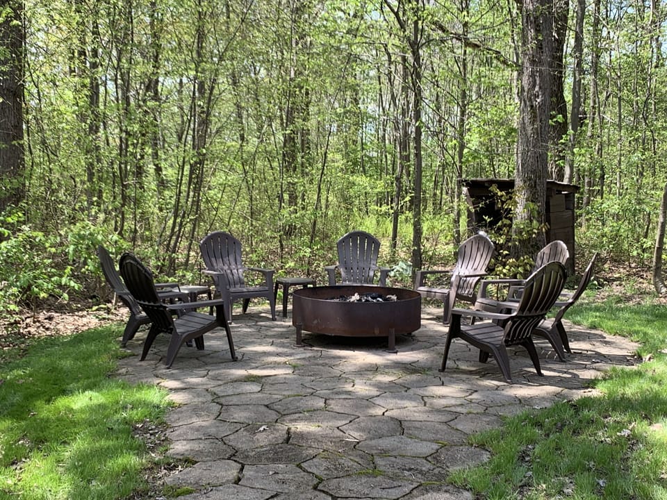 Fire ring with seating