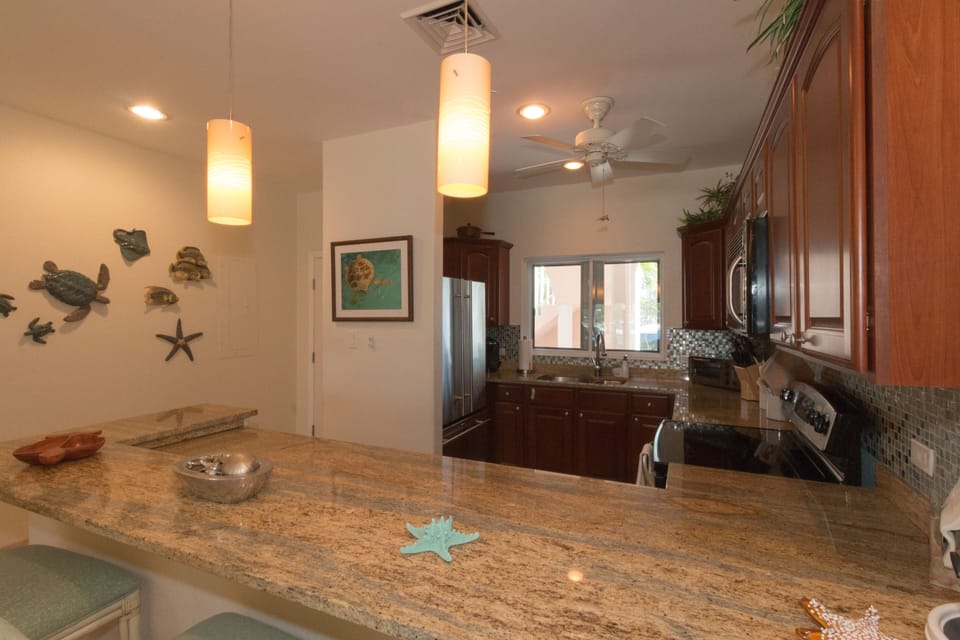 Our themes reflect Kaibo Beach beauty, a diving feel and of course, turtles!