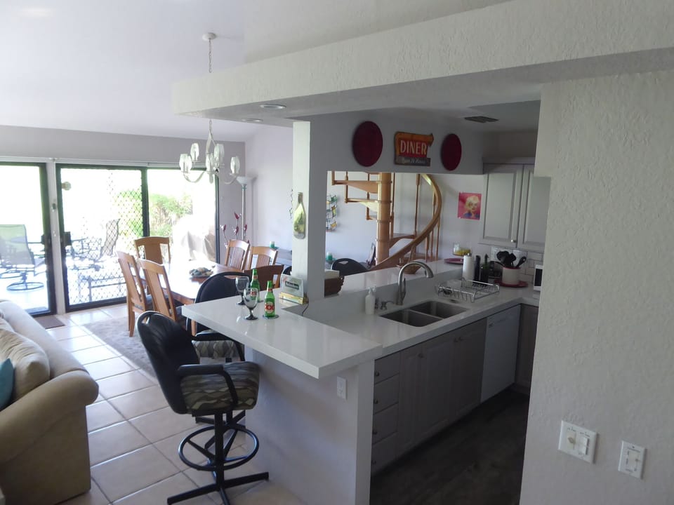 Cosy Kitchen Counter