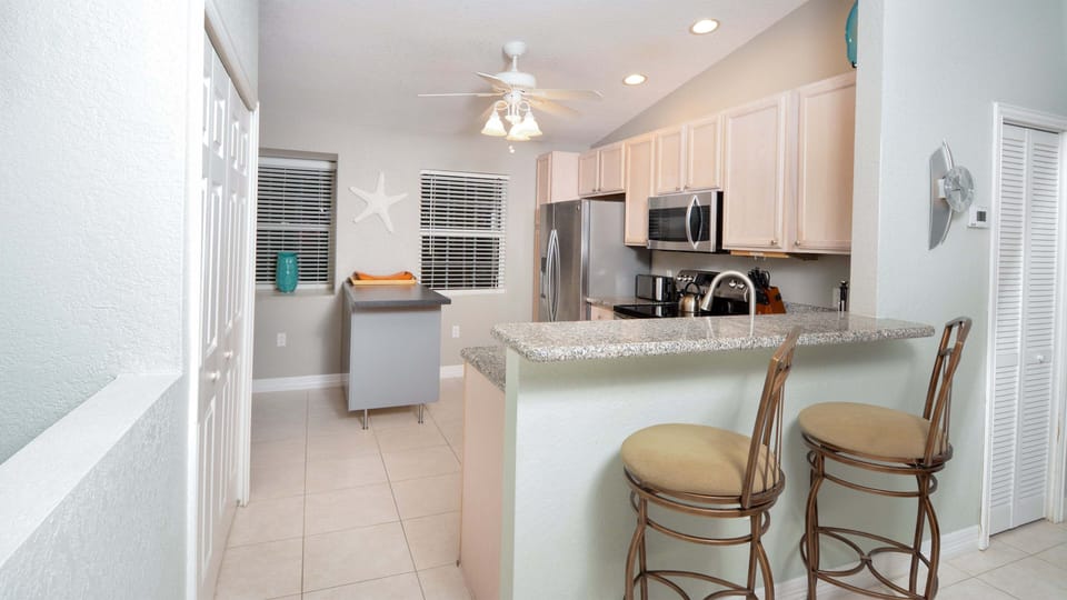 Breakfast Bar - 2nd Floor