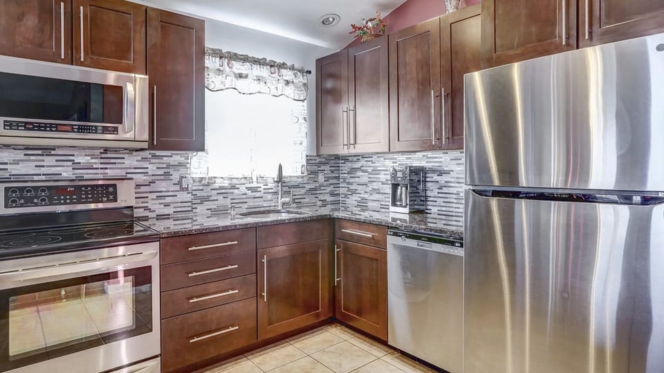 Upstairs Kitchen, all stainless appliances