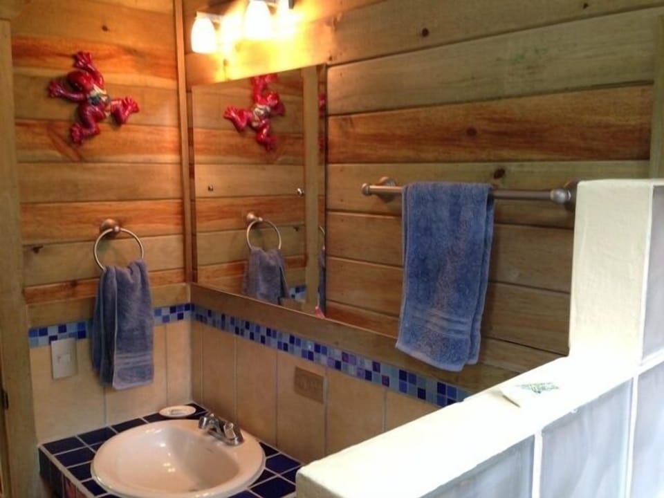 Bathroom decorated with South Italian tiles